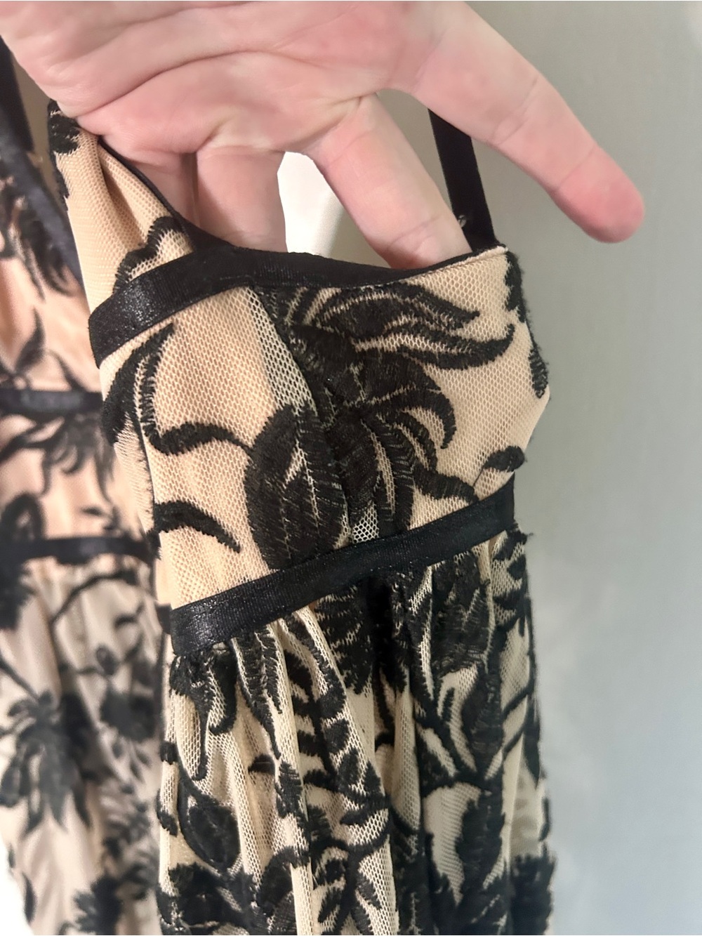 Somedays Lovin Plunge V Empire Black Embroidered Nude Mesh Strappy Maxi Dress L - Picture 7 of 13